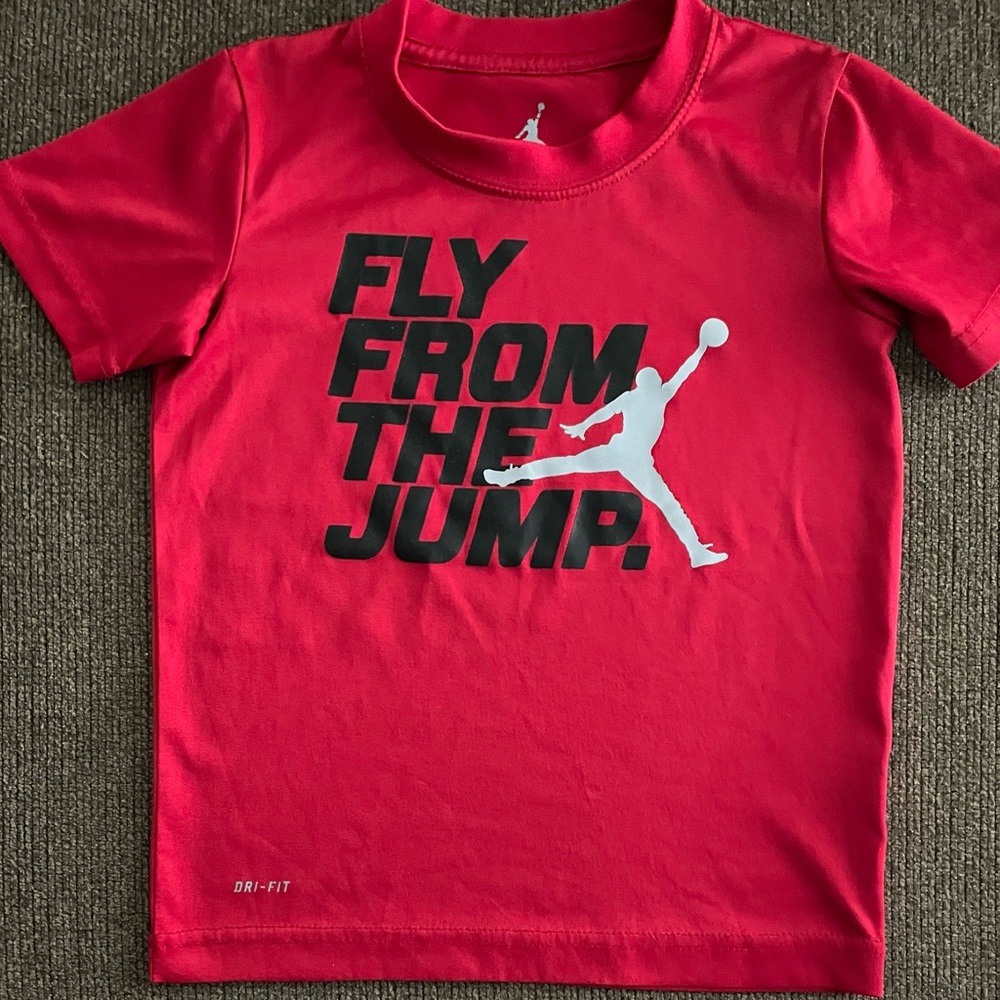 Boy’s Jordan Jumpman Activewear Dri Fit Short Sleeve Tee Size 4T Red Multi
